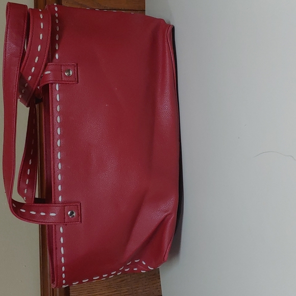 Sanrio Hello Kitty Vintage Leather Shoulder Bag - Picture 5 of 17